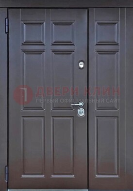 Тёмная двухстворчатая входная дверь для коттеджа с МДФ ДМ-533 в Электроуглях