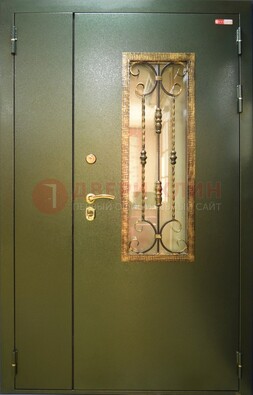 Стальная дверь со стеклом и ковкой ДСК-29 для квартиры в Электроуглях