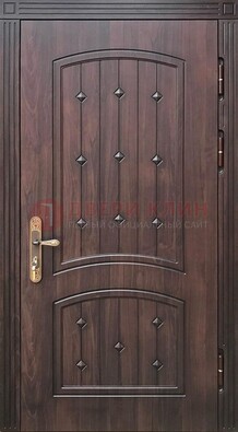 Коричневая уличная дверь с виноритом для дома ДВТ-235 в Электроуглях